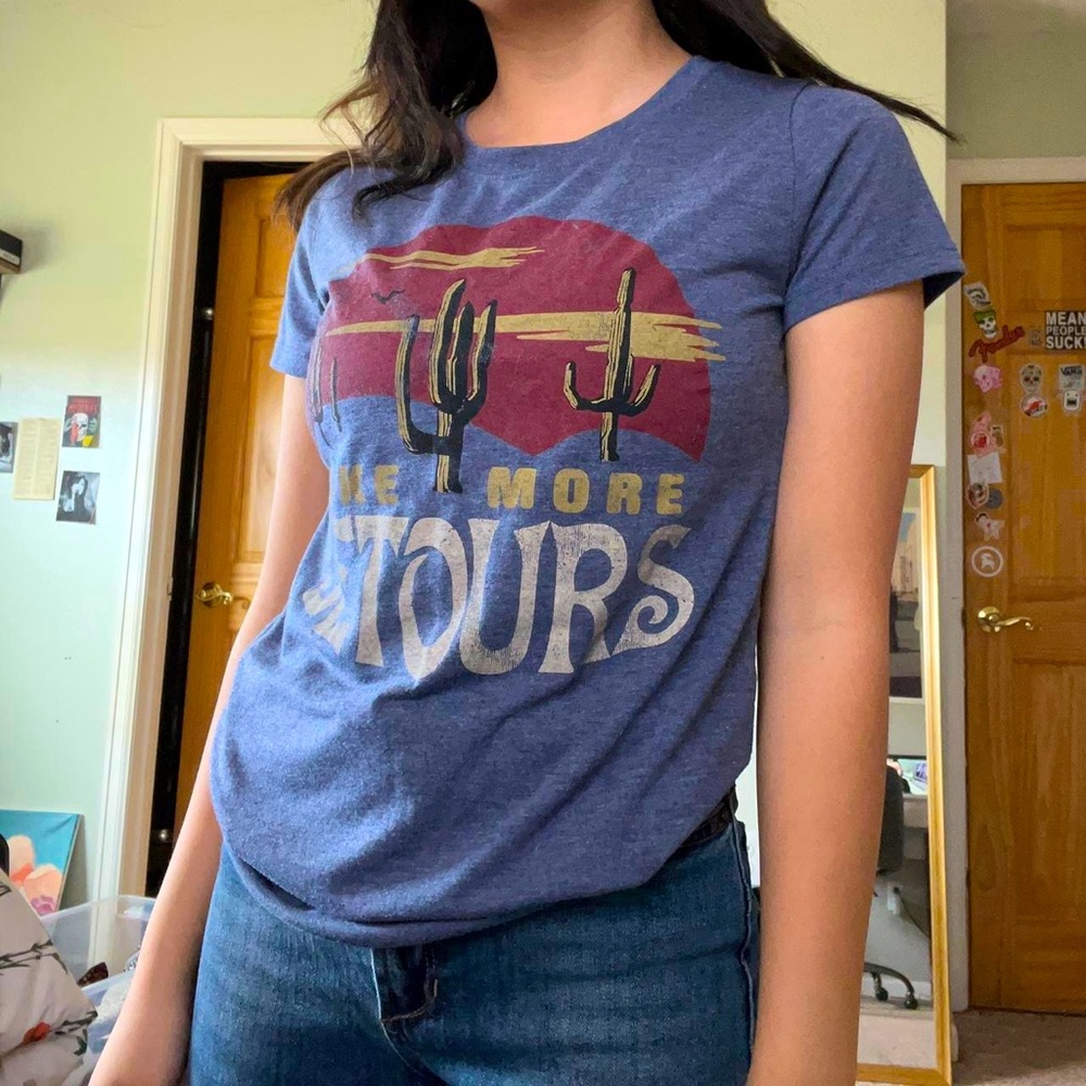 Graphic tee